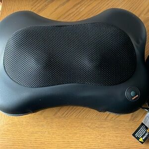 Zyllion Shiatsu Back and Neck Massager Kneading Massage Pillow Heat Car Home